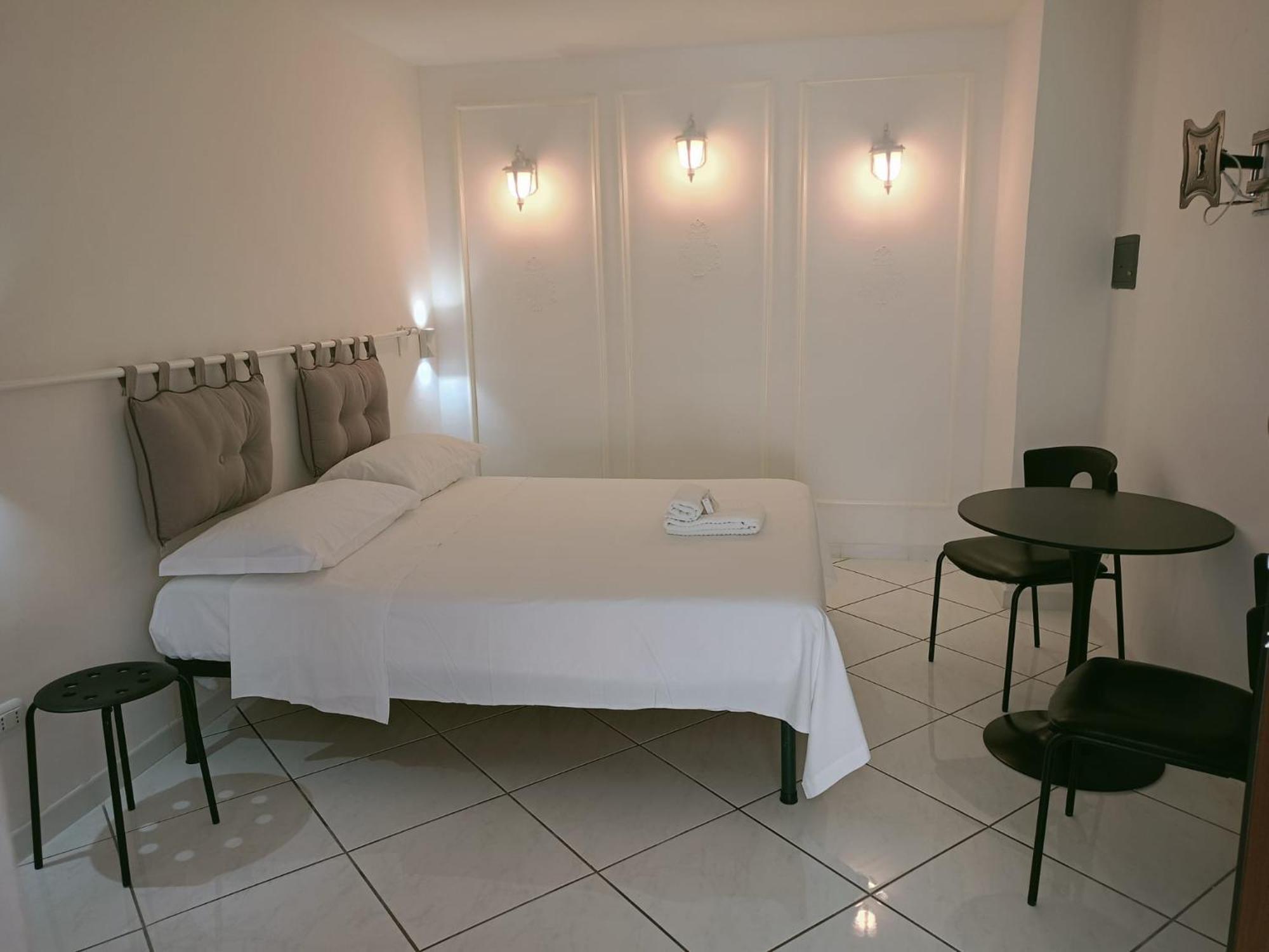 Costa Costa Rooms Sant'Egidio del Monte Albino Zimmer foto